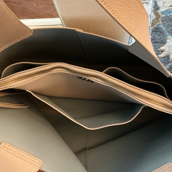 HOBO Taupe Leather Tote with Wide Shoulder Straps - Picture 3 of 7